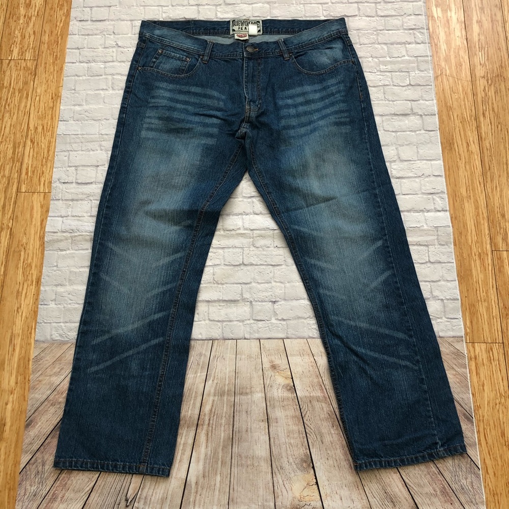 Revolve Men’s jeans Bootcut Distressed 40x30
